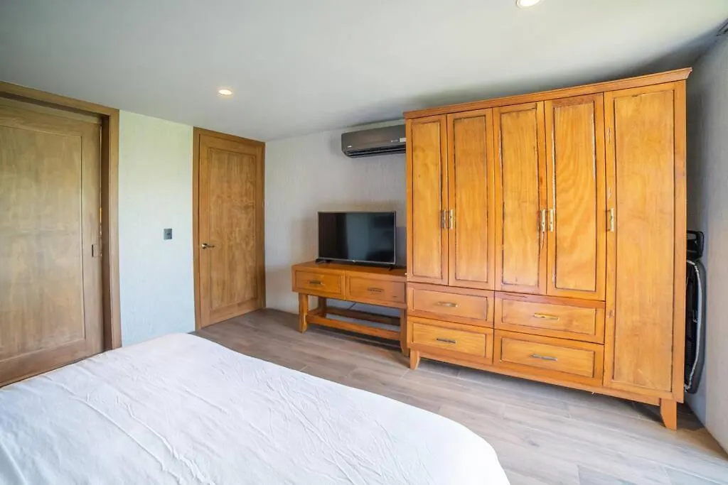 Exclusive Ph Art House Free Access 2 The Beach Tulum 0*,  Mexico